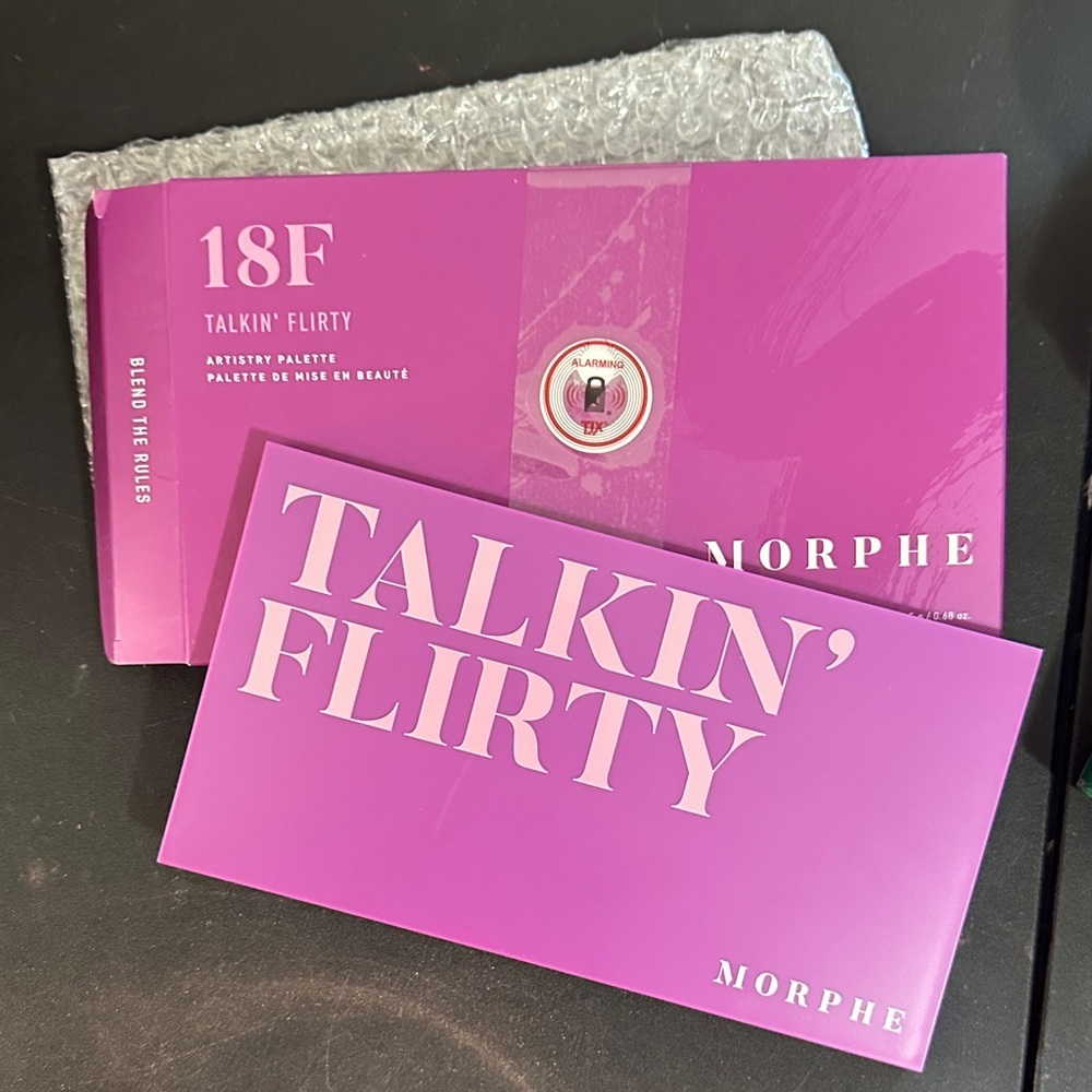 Morphe 18F 18 shades that tempt & tease makeup palette
